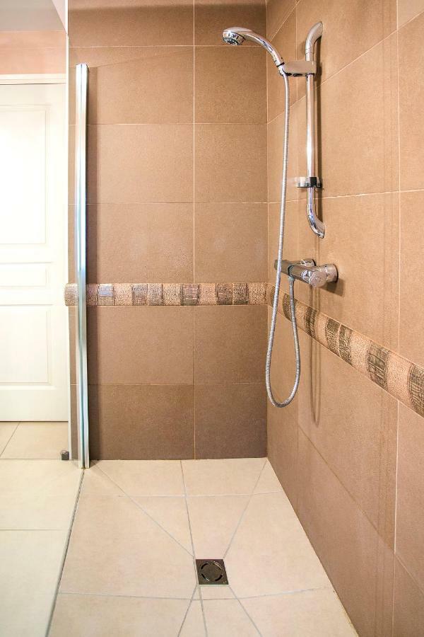 Champagne Et Chambres D'Hotes Pierre Trichet Trois-Puits エクステリア 写真